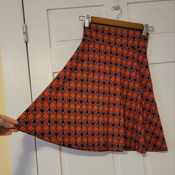Salaam Flippy Skirt - Picture 3 of 5